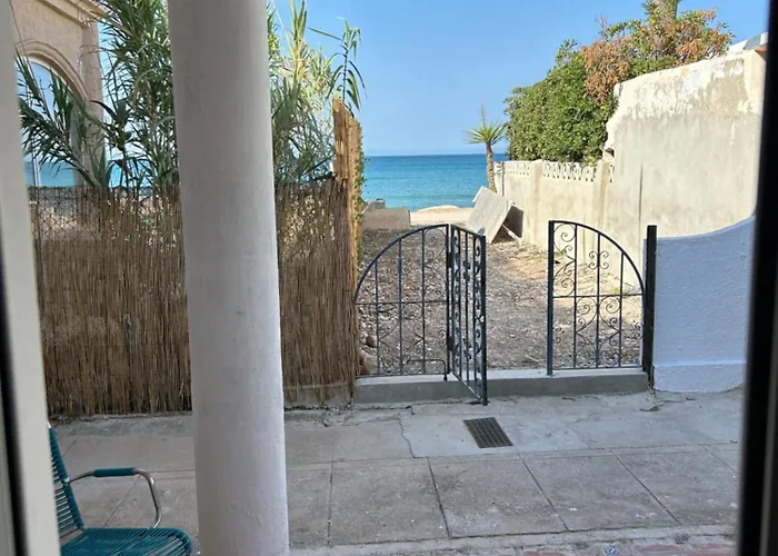 Сasa de vacaciones Seafront House Almadraba