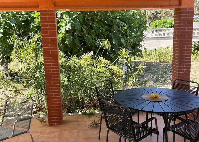 Seafront House Almadraba Semesterbostad *